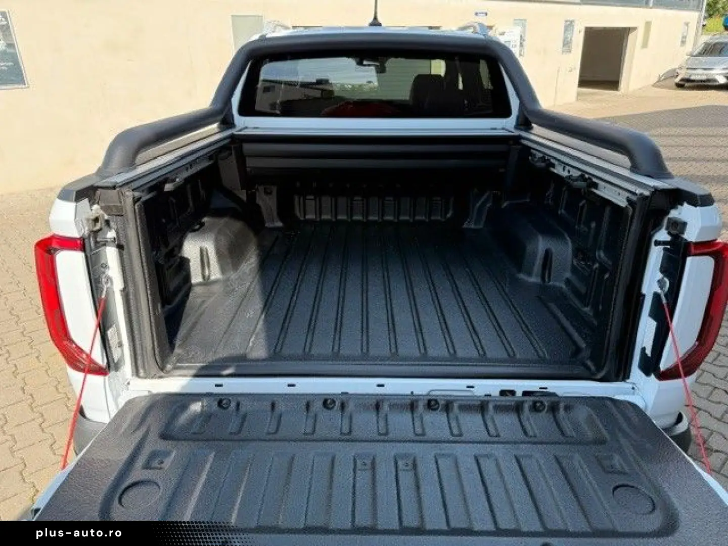 VW Amarok 3.0 PanAmericana mit LED AHK ACC 360