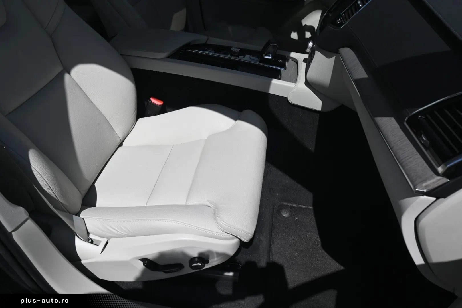 VOLVO XC90B5 D Plus Bright AWD 360  Alarm FSHZG STHZG