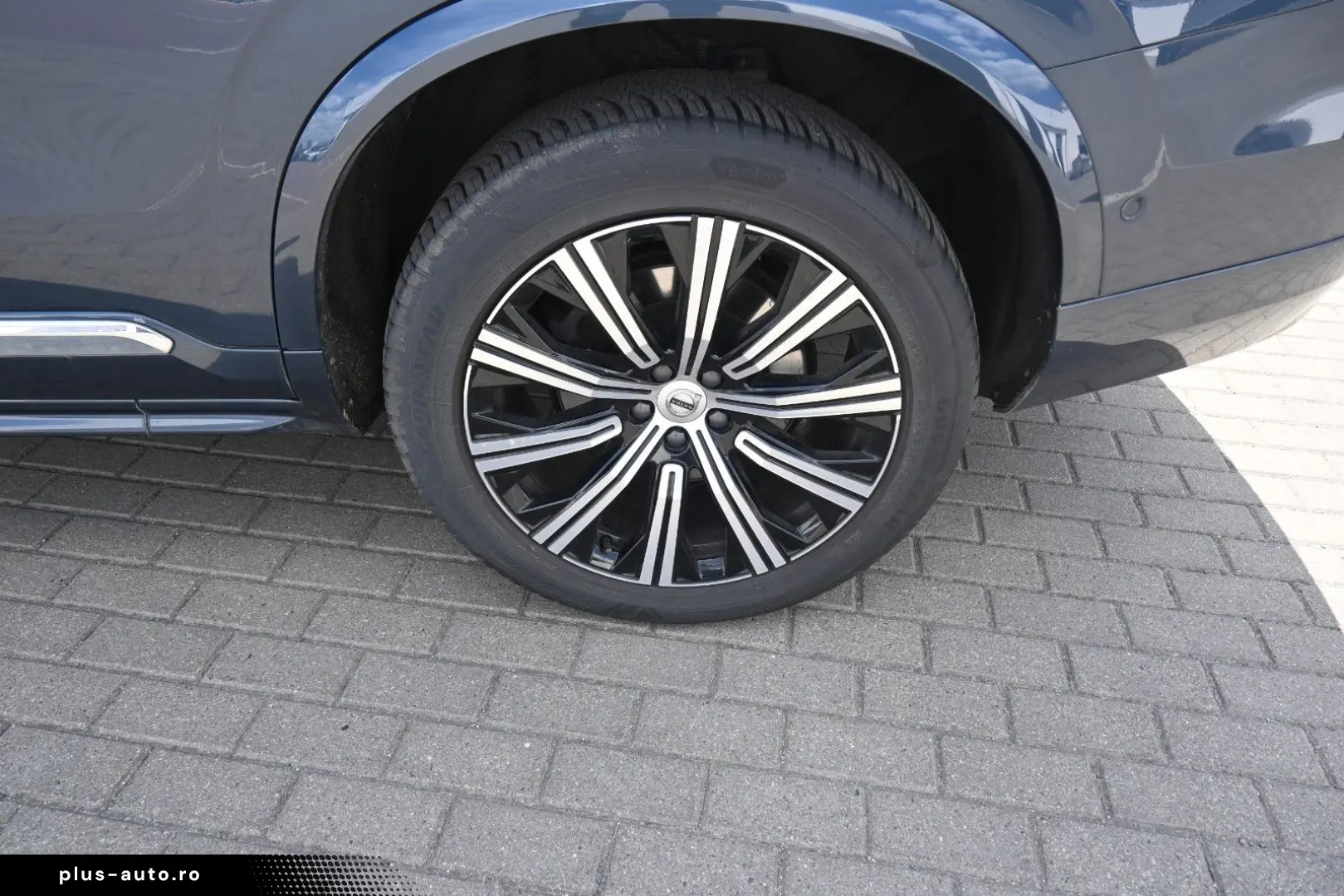 VOLVO XC90B5 D Plus Bright AWD 360  Alarm FSHZG STHZG