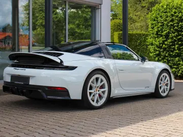 Porsche 992 Targa 4 GTS   BURMESTER   MATRIX