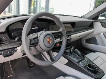 Porsche 992 Targa 4 GTS   BURMESTER   MATRIX