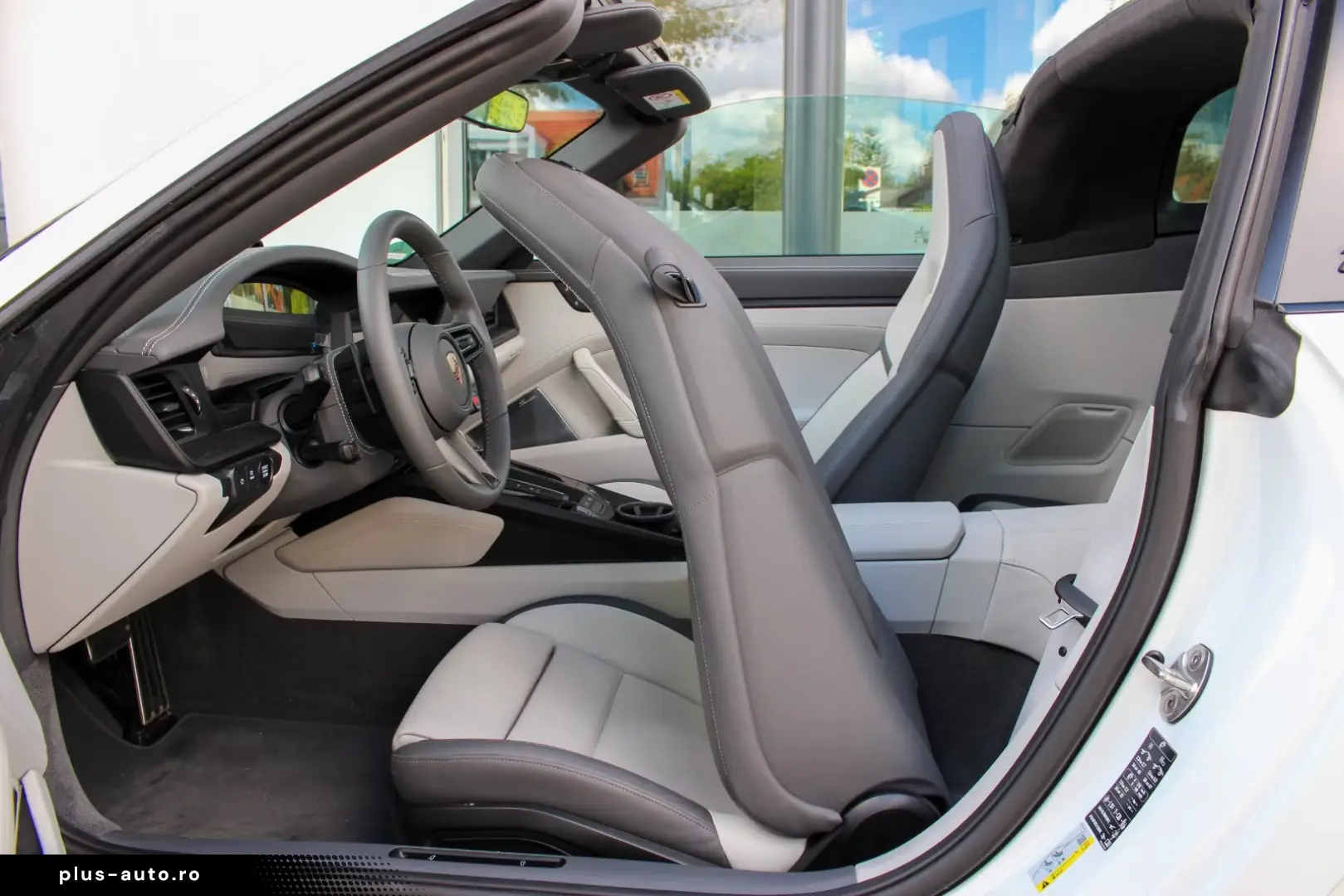 Porsche 992 Targa 4 GTS   BURMESTER   MATRIX