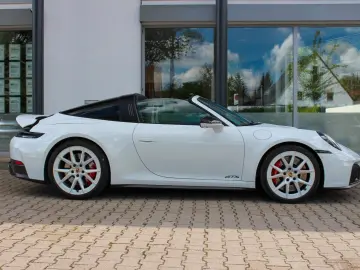 Porsche 992 Targa 4 GTS   BURMESTER   MATRIX
