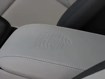 Porsche 992 Targa 4 GTS   BURMESTER   MATRIX