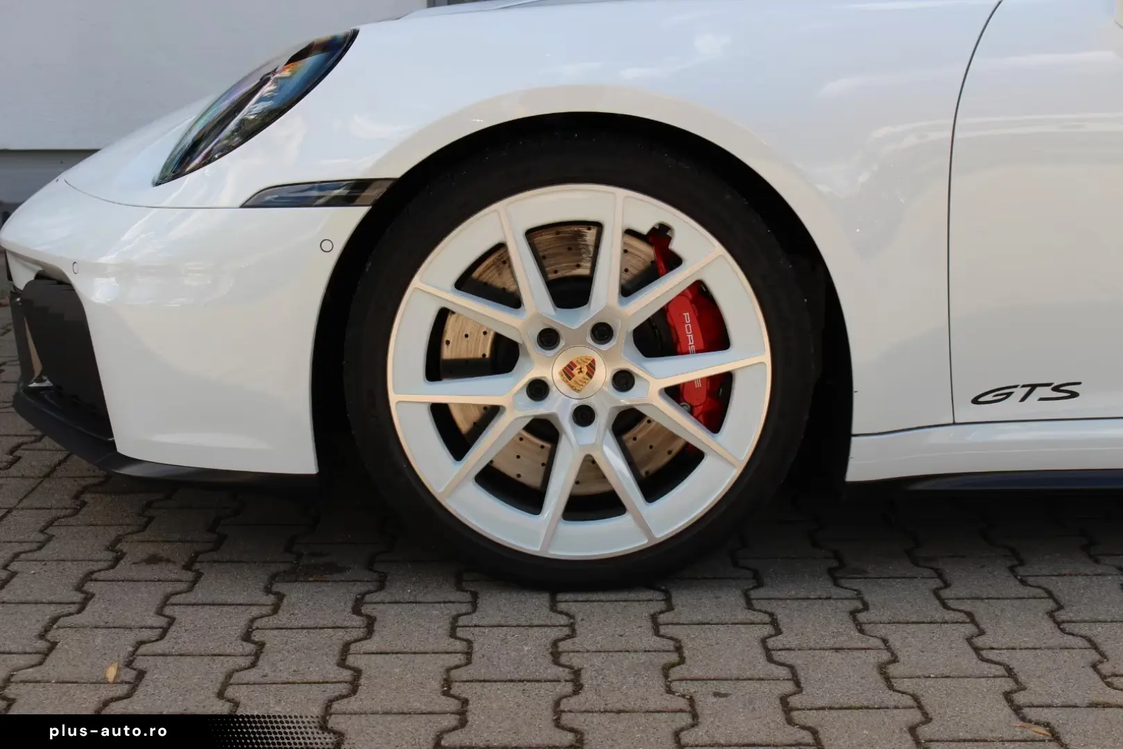 Porsche 992 Targa 4 GTS   BURMESTER   MATRIX