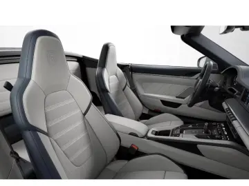 Porsche 992 911 Carrera 4 GTS Cabriolet Liftsystem-