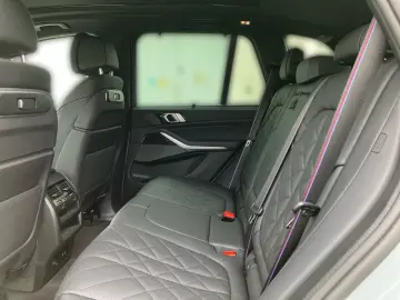 BMW X5 xDrive30d M Sport Pro HUD Pano AHK 22´´ STH