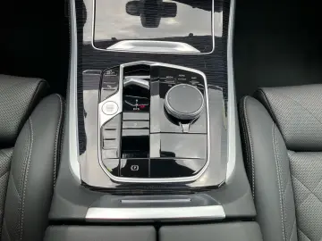 BMW X5 xDrive30d M Sport Pro HUD Pano AHK 22´´ STH