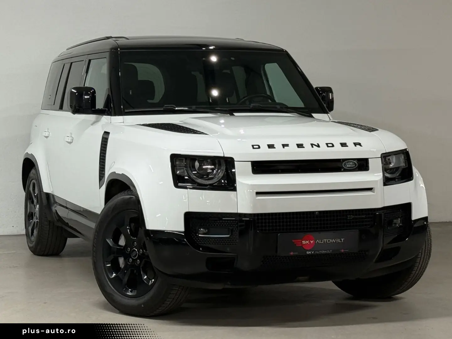 LAND ROVER Defender 110 X-Dynamic HSE PANO 360 6-SITZER