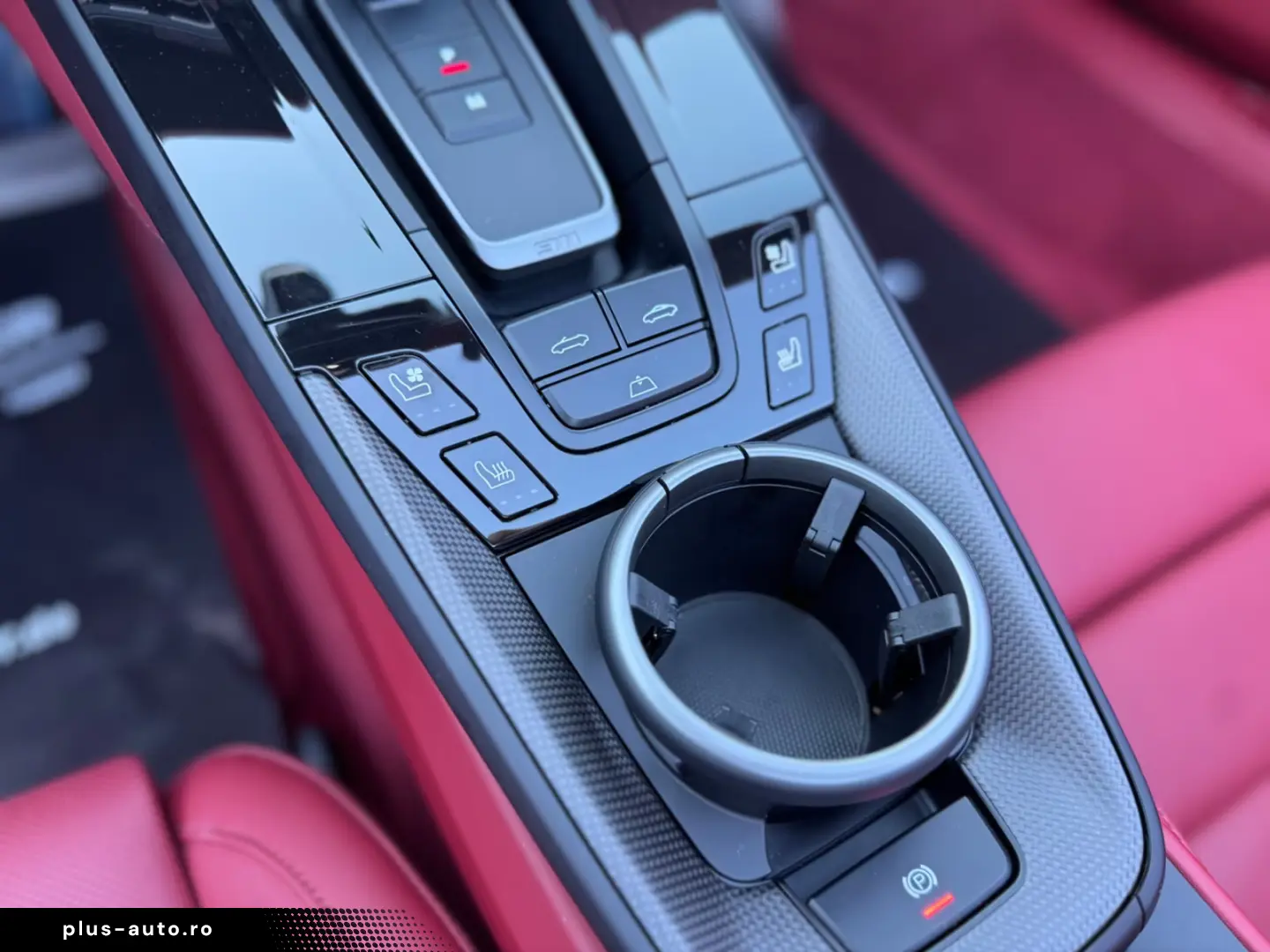 Porsche 992 .2 Carrerra 4 GTS Sport-Design Lift