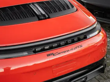 Porsche 992 911 Carrera 4 GTS Cabriolet