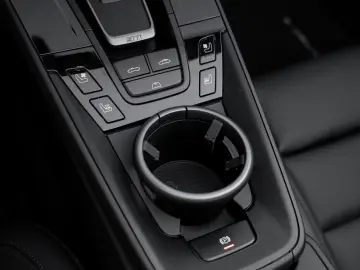 Porsche 992 911 Carrera 4 GTS Cabriolet