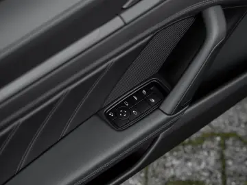 Porsche 992 911 Carrera 4 GTS Cabriolet