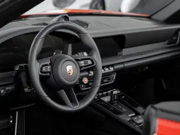 Porsche 992 911 Carrera 4 GTS Cabriolet