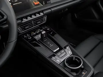 Porsche 992 911 Carrera 4 GTS Cabriolet