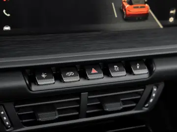 Porsche 992 911 Carrera 4 GTS Cabriolet