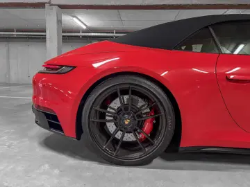 Porsche 992 911 CARRERA 4GTS CABRIOLET