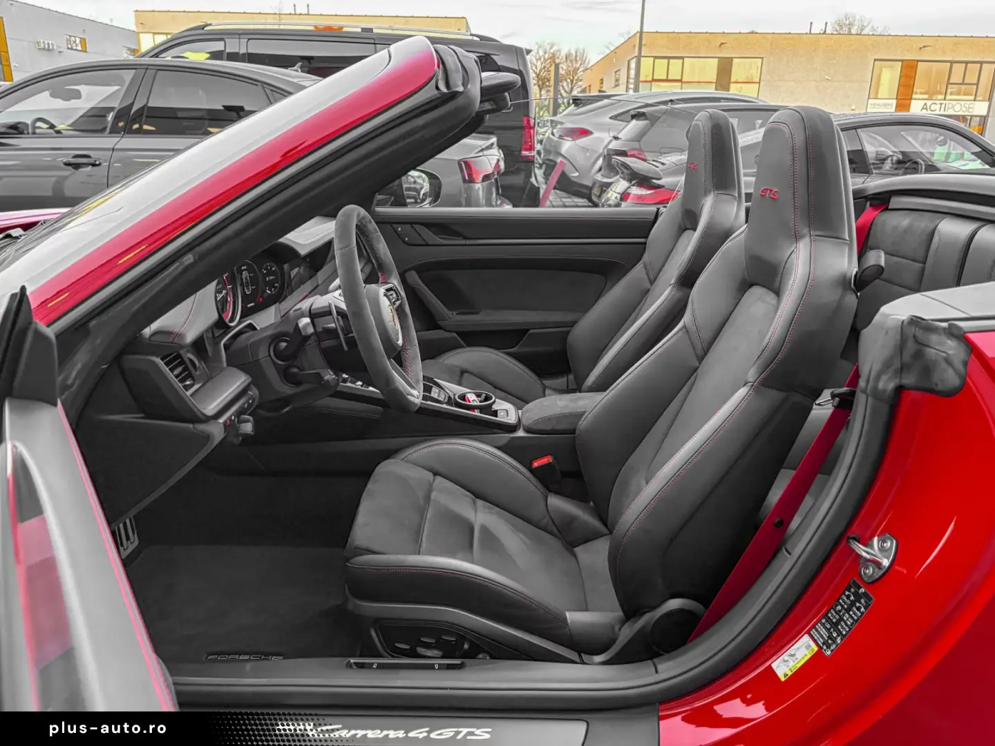 Porsche 992 911 CARRERA 4GTS CABRIOLET