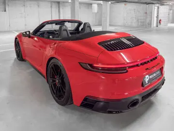 Porsche 992 911 CARRERA 4GTS CABRIOLET