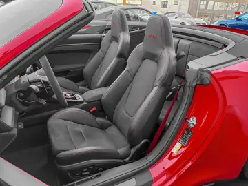 Porsche 992 911 CARRERA 4GTS CABRIOLET