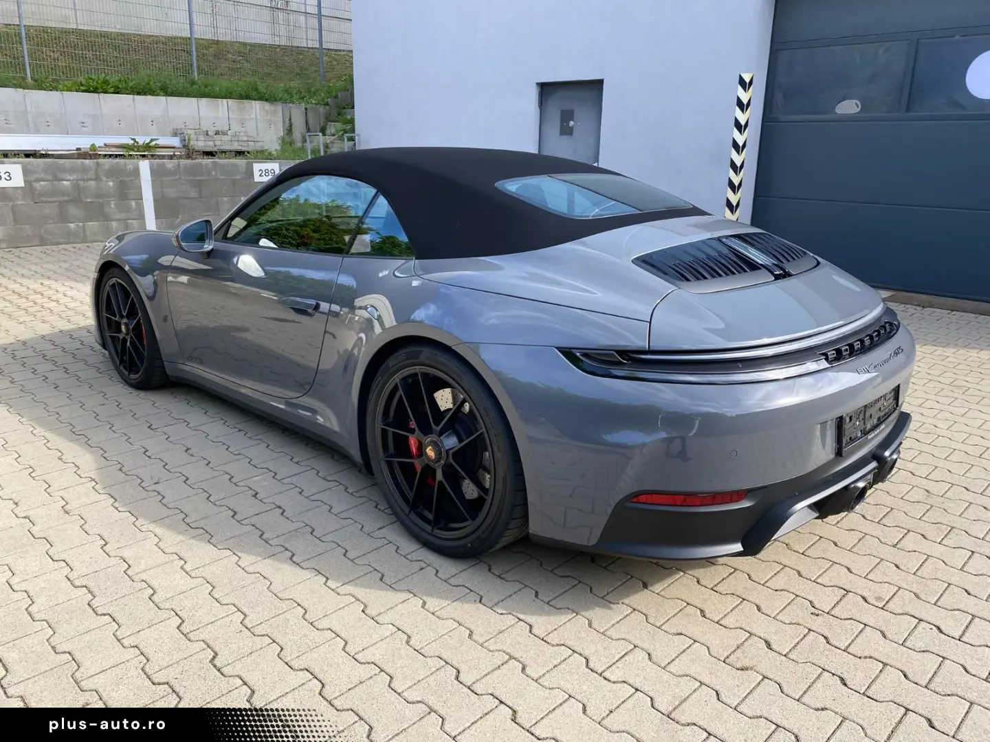 Porsche 992 GTS4 Cabriolet Lifting Sitzklima BOSE