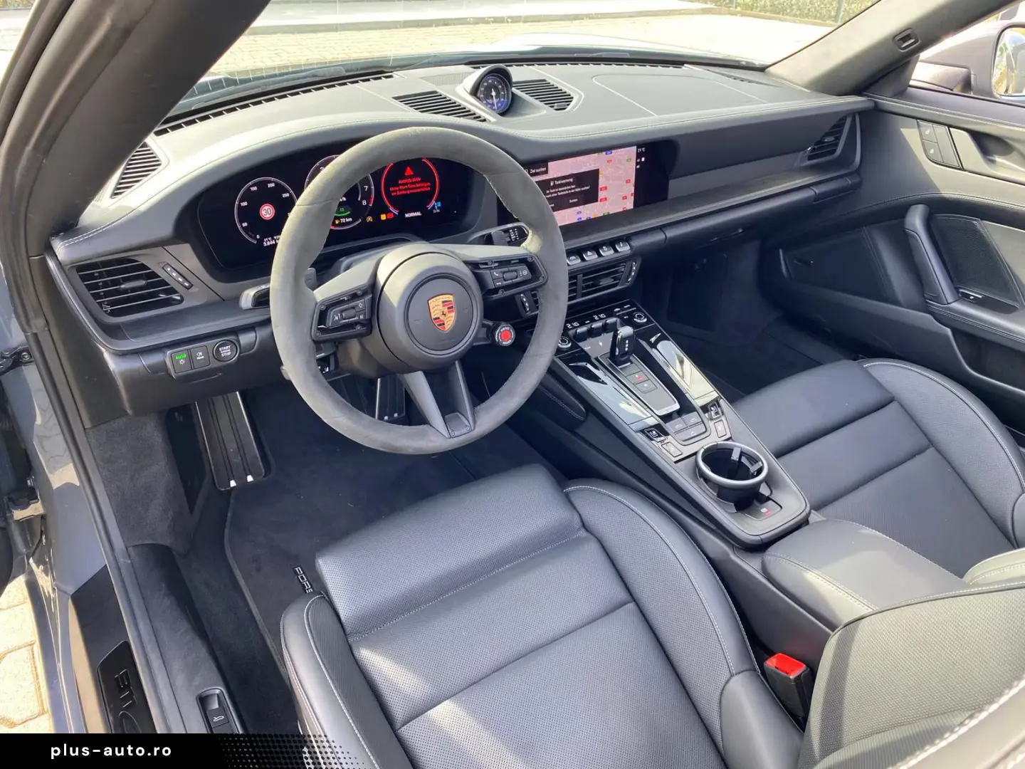 Porsche 992 GTS4 Cabriolet Lifting Sitzklima BOSE