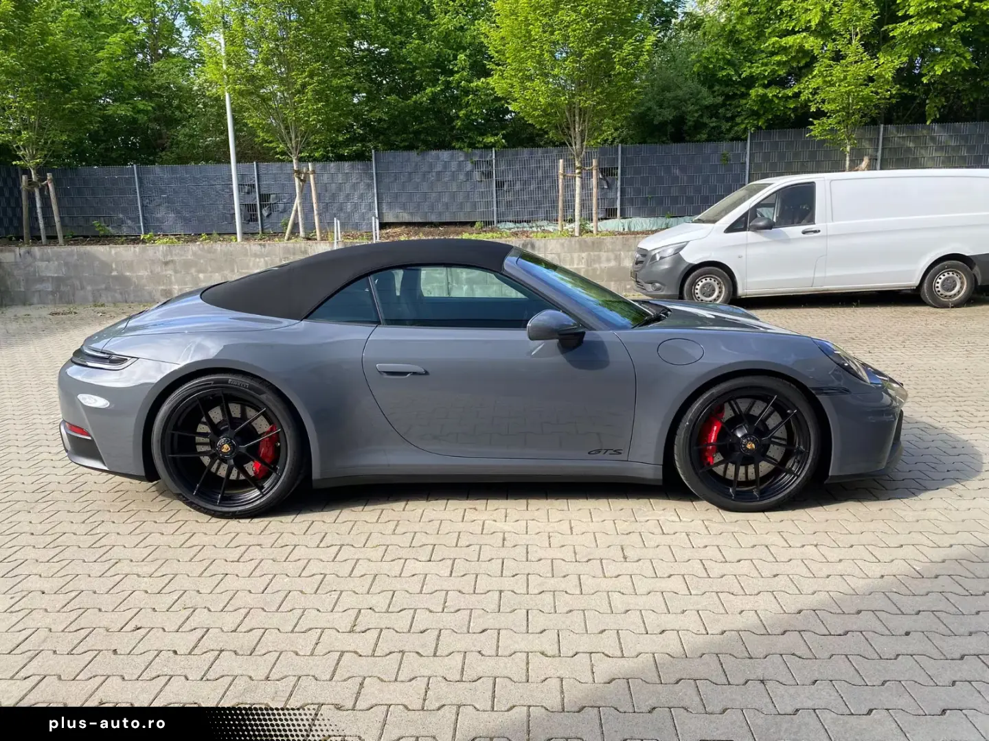 Porsche 992 GTS4 Cabriolet Lifting Sitzklima BOSE