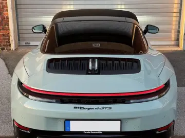Porsche 992 Targa 4 GTS Matrix Inno Memory 18