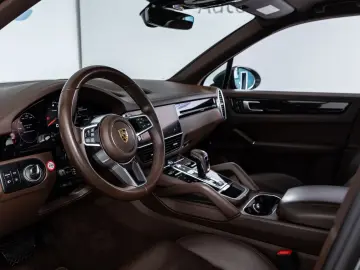 PORSCHE Cayenne  ACC PANO LUFT SPUR 360-CAM 21