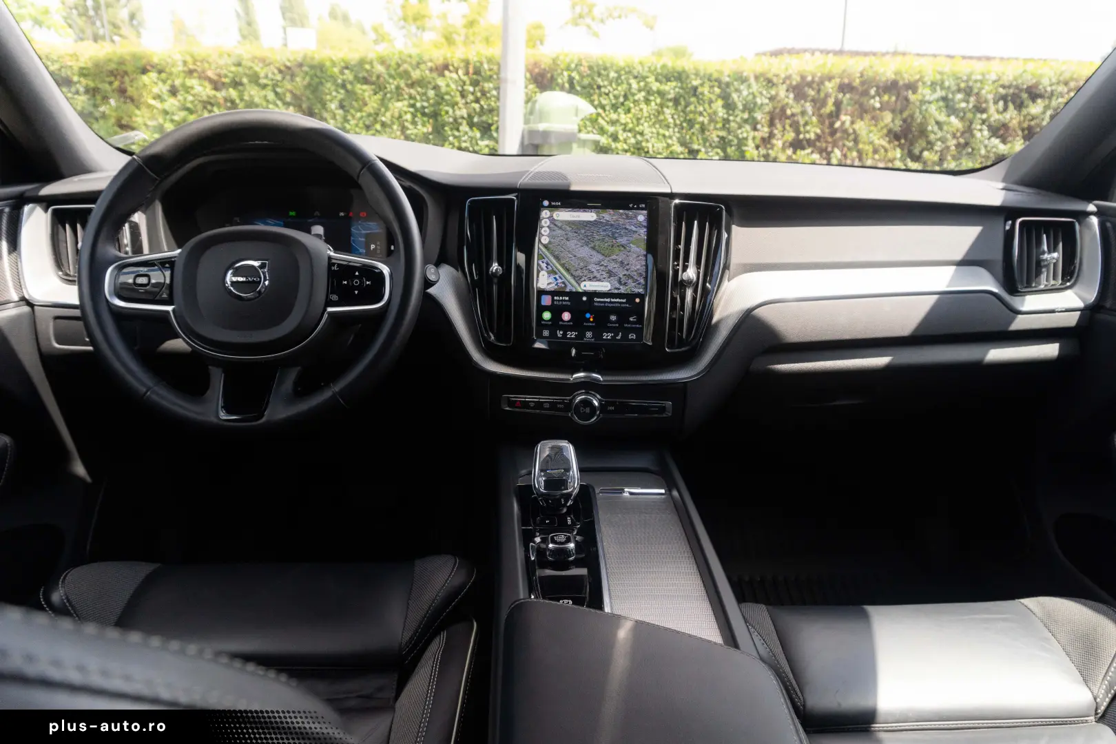 VOLVO XC60 B4 Plus Dark  2WD