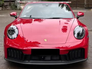 Porsche 911 4 GTS   KERAMIC   LIFT   SBELÜFT   KEY
