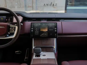 Land Rover Range Rover P530 Autobiography