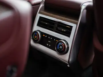 Land Rover Range Rover P530 Autobiography