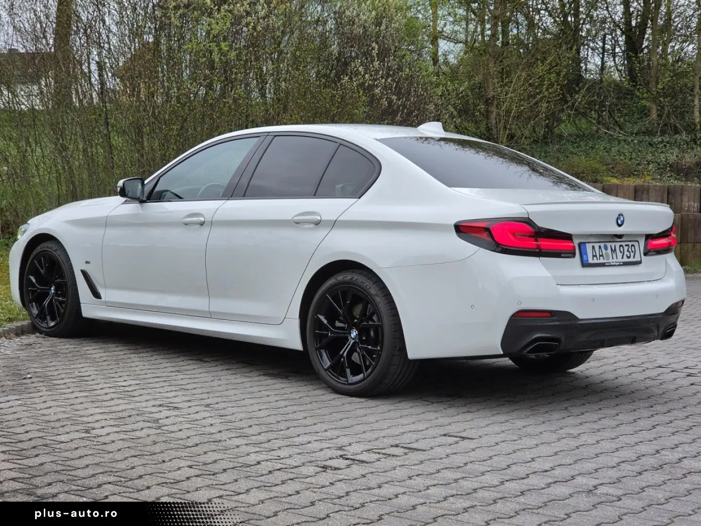 BMW 520d xDr.M Sport Laser ACC SurView 19  Fin.440 -