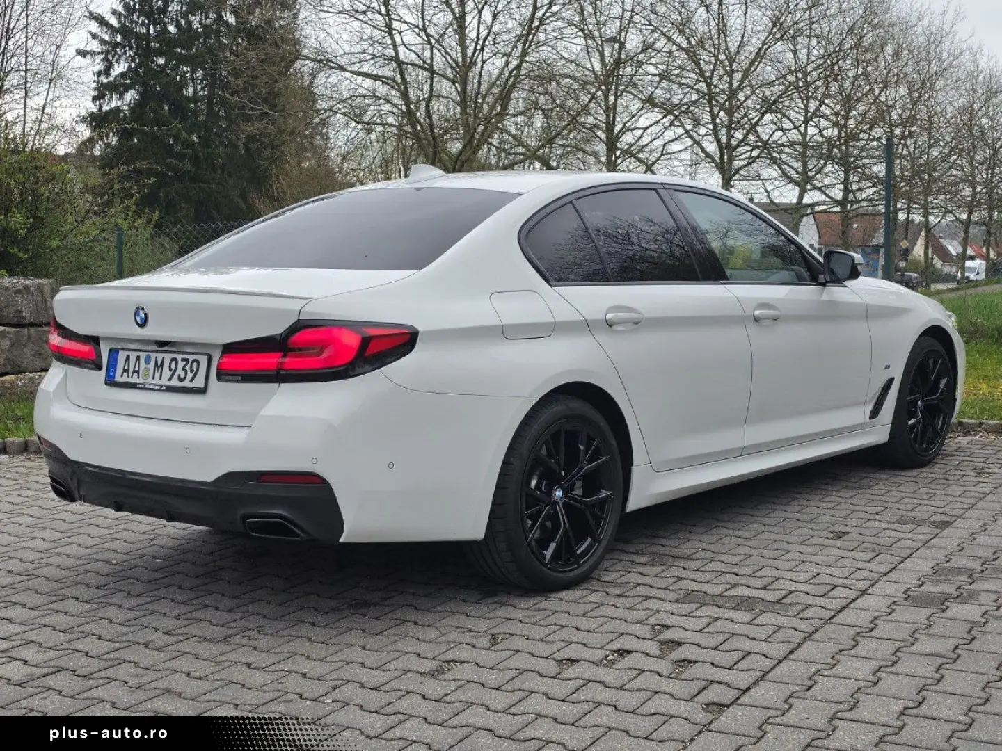 BMW 520d xDr.M Sport Laser ACC SurView 19  Fin.440 -