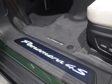 Porsche Panamera 4S E-Hybrid