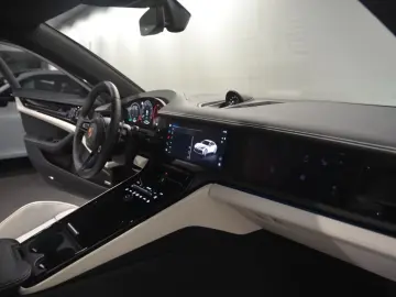 Porsche Panamera 4S E-Hybrid