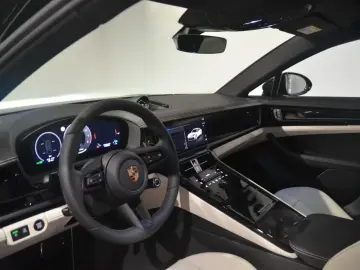 Porsche Panamera 4S E-Hybrid