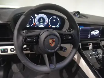 Porsche Panamera 4S E-Hybrid