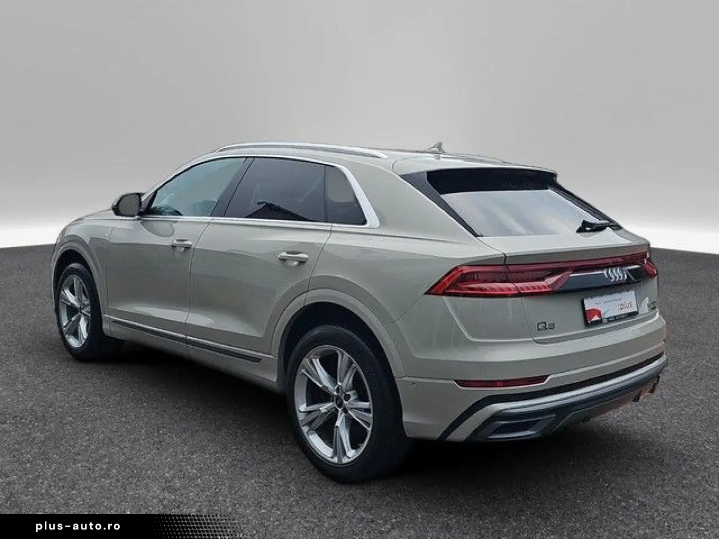 AUDI Q8 50 TDI quattro Luftfahrwerk Pano Head-up