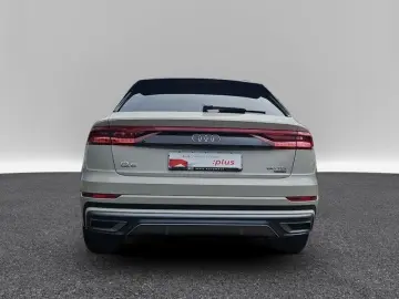 AUDI Q8 50 TDI quattro Luftfahrwerk Pano Head-up