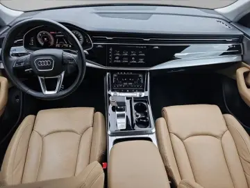AUDI Q8 50 TDI quattro Luftfahrwerk Pano Head-up
