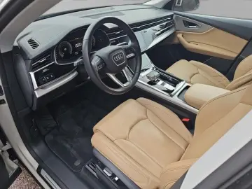 AUDI Q8 50 TDI quattro Luftfahrwerk Pano Head-up