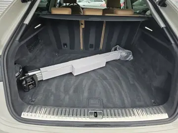 AUDI Q8 50 TDI quattro Luftfahrwerk Pano Head-up
