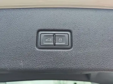 AUDI Q8 50 TDI quattro Luftfahrwerk Pano Head-up