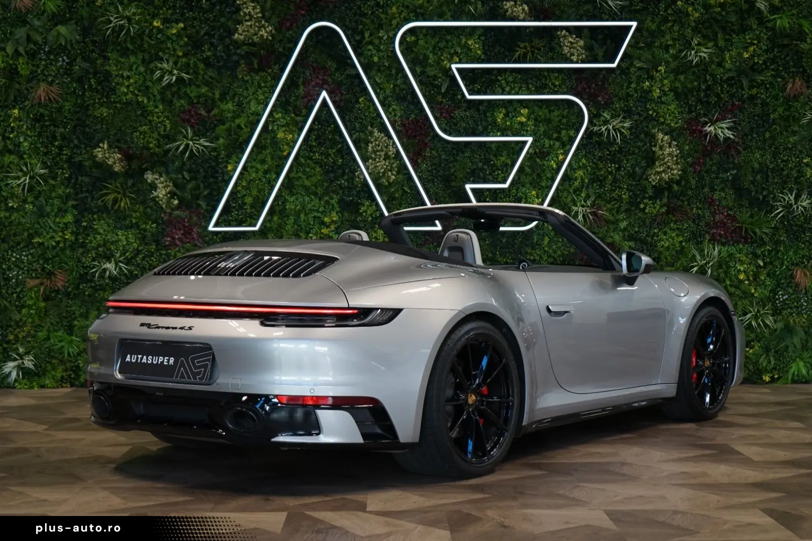 PORSCHE 4S CABRIO 360 BOSE EXCLUSIVE PDLS  137.438€NETTO