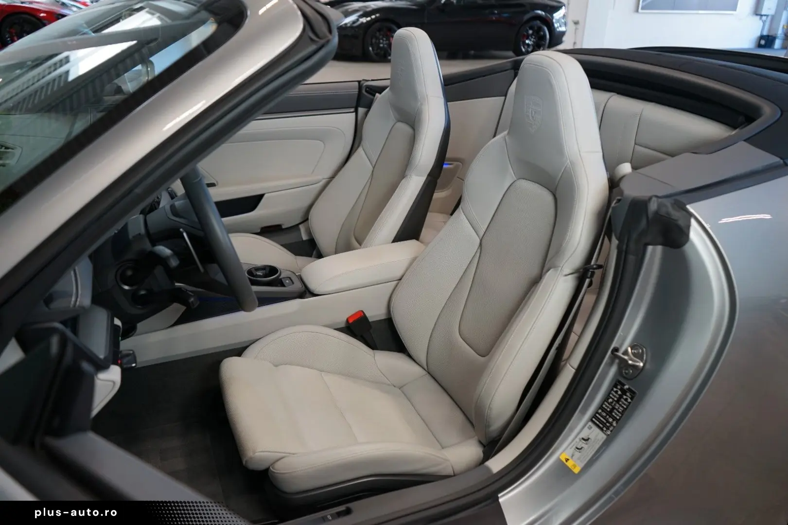 PORSCHE 4S CABRIO 360 BOSE EXCLUSIVE PDLS  137.438€NETTO