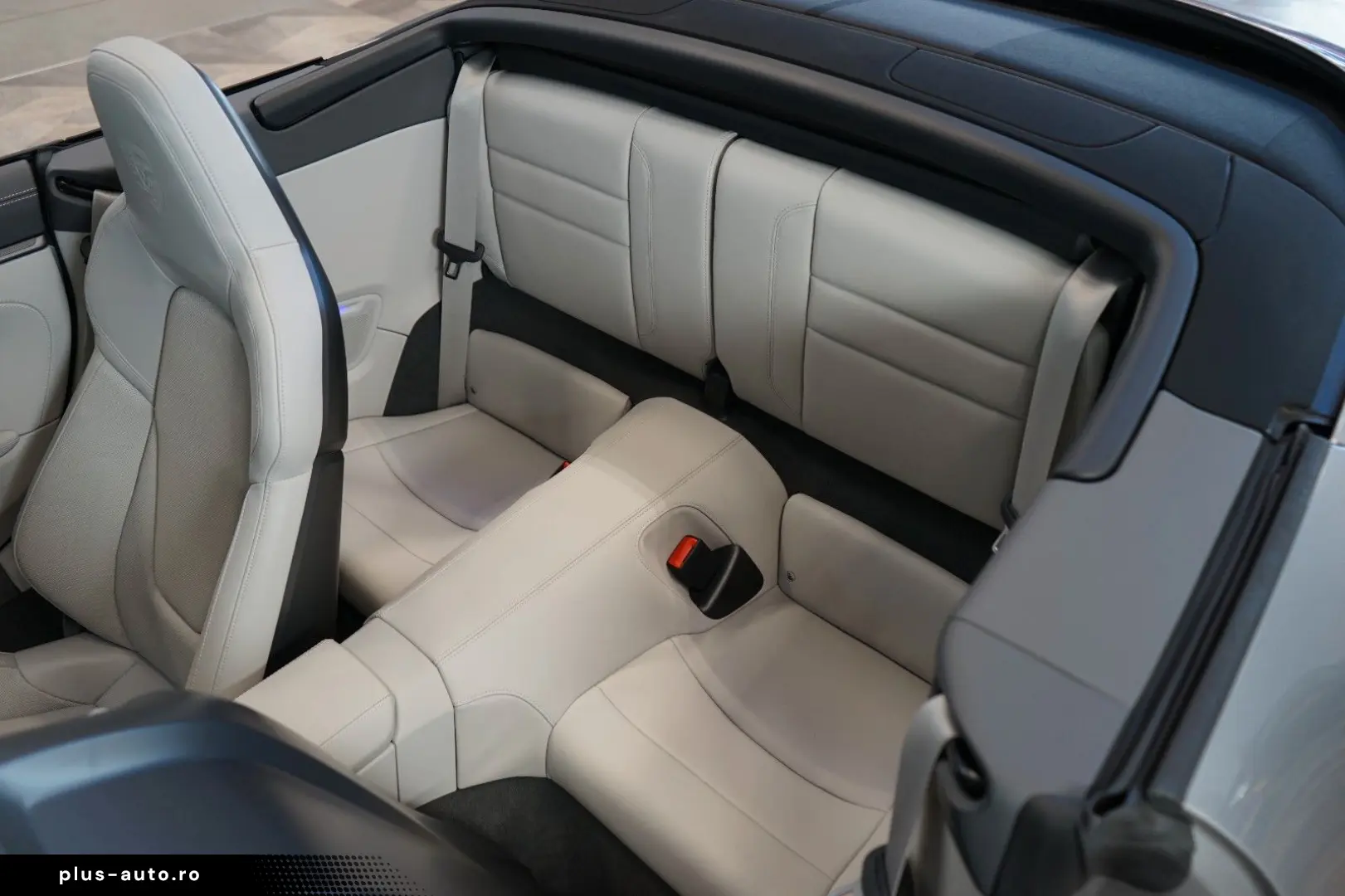PORSCHE 4S CABRIO 360 BOSE EXCLUSIVE PDLS  137.438€NETTO