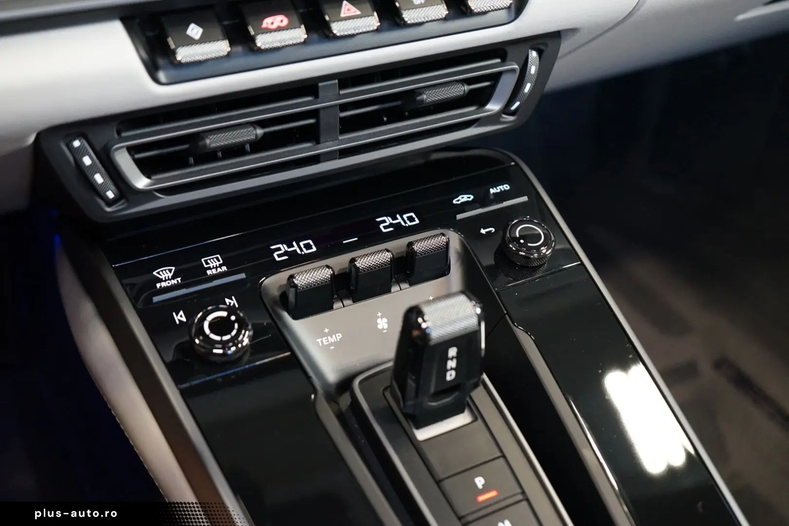 PORSCHE 4S CABRIO 360 BOSE EXCLUSIVE PDLS  137.438€NETTO