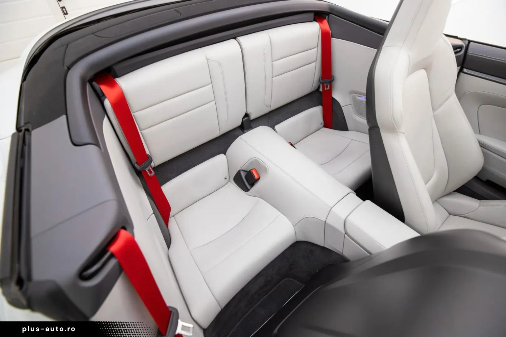 PORSCHE 911 Carrera 4 S Cabriolet Lift Bose